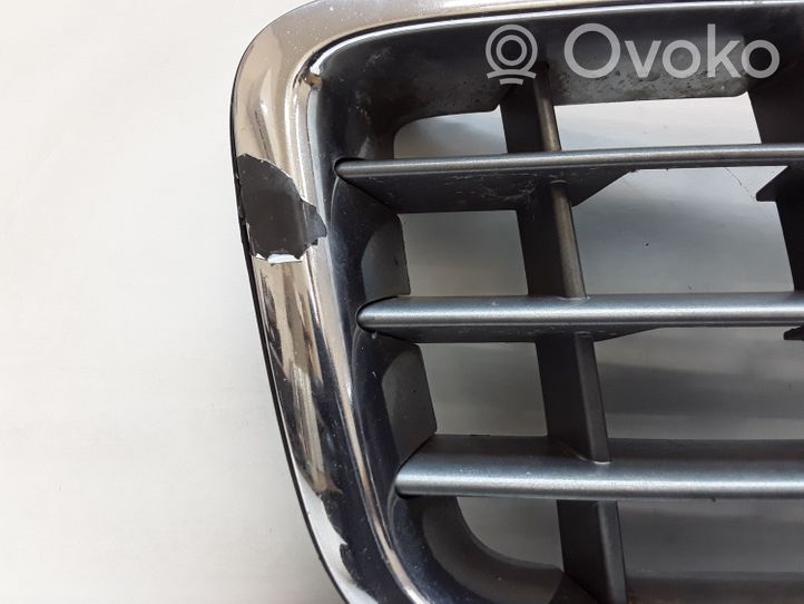 Volvo XC90 Maskownica / Grill / Atrapa górna chłodnicy 30695512