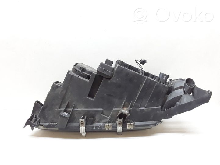 Volvo S80 Lampa przednia 30655902