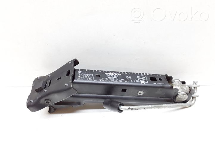 Volvo S80 Lift Jack 8679369