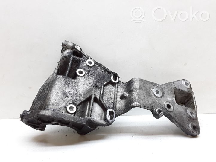 Volvo V60 Supporto del generatore/alternatore 31316673