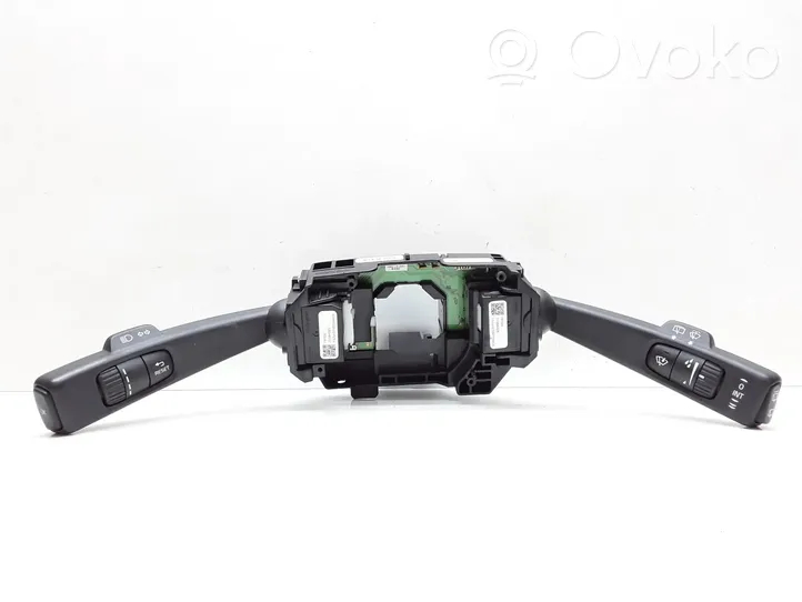 Volvo V40 Leva/interruttore dell’indicatore di direzione e tergicristallo 31343022