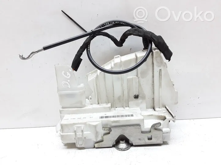 Mercedes-Benz ML W164 Rear door lock 1697302235