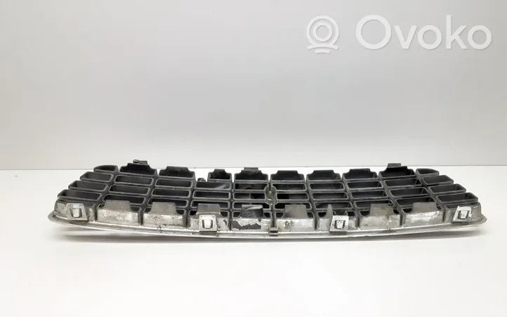 Volvo S60 Front bumper upper radiator grill 9190740