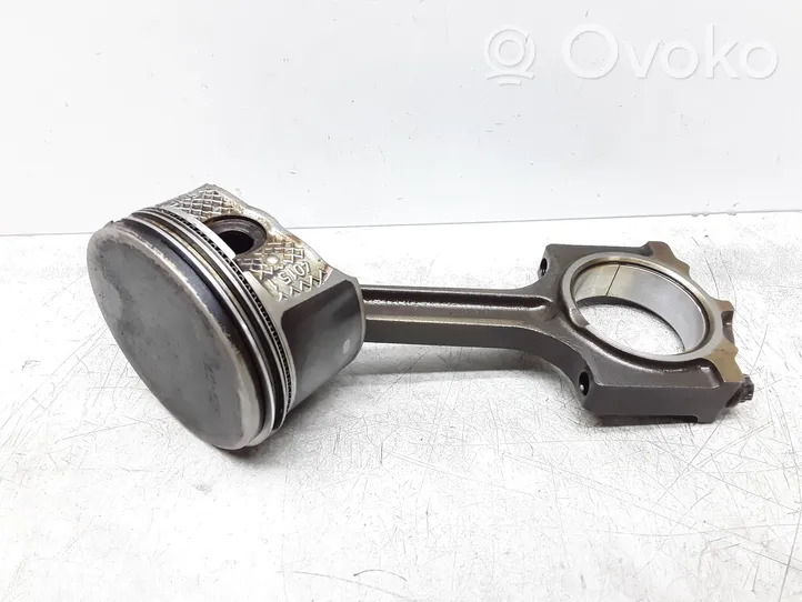 Volvo V50 Piston with connecting rod 