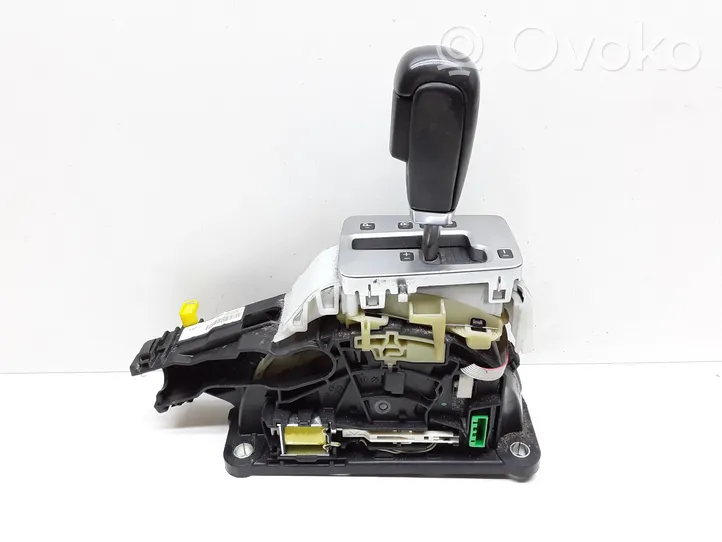 Volvo V70 Gear selector/shifter (interior) P30759122