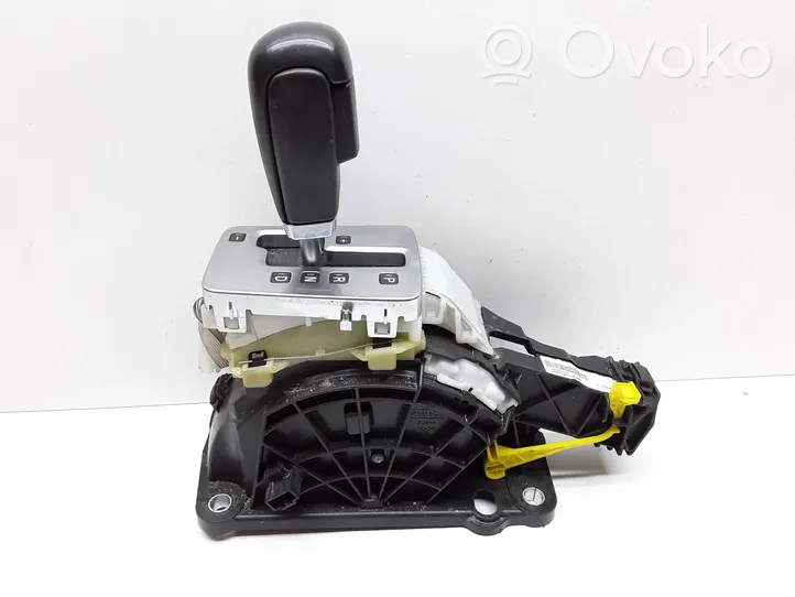 Volvo V70 Gear selector/shifter (interior) P30759122