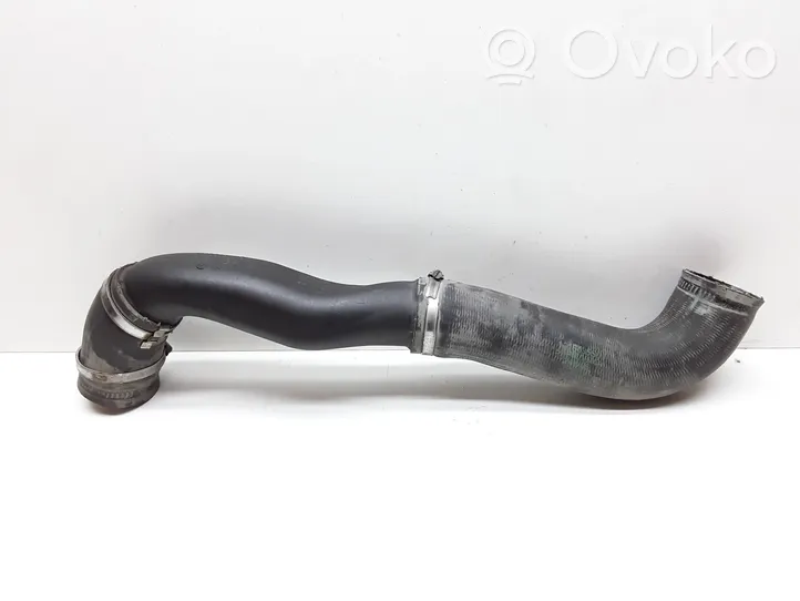 Volvo V50 Tube d'admission de tuyau de refroidisseur intermédiaire 30741212