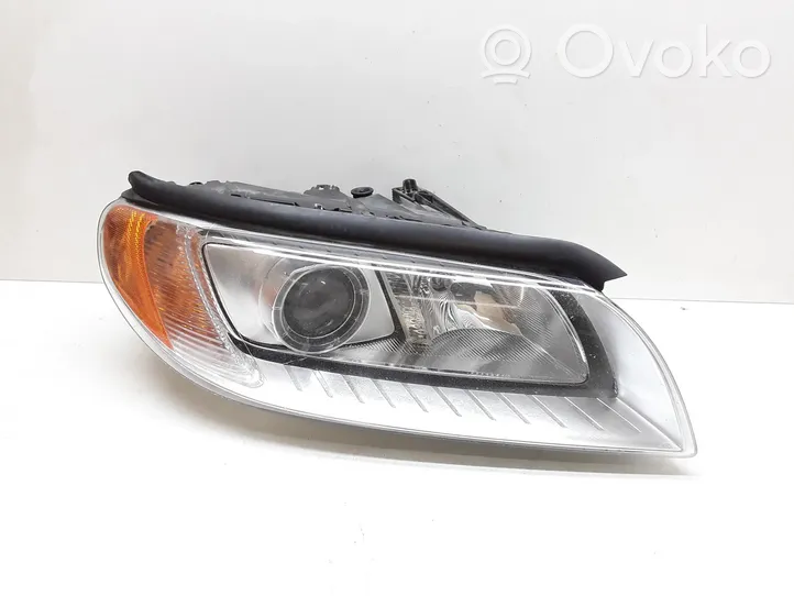 Volvo XC70 Headlight/headlamp 31214348