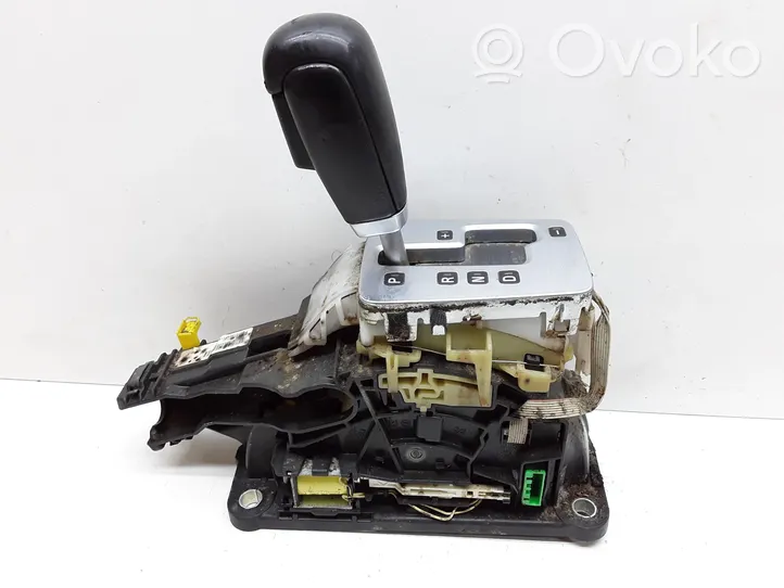 Volvo V70 Gear selector/shifter (interior) P30759121