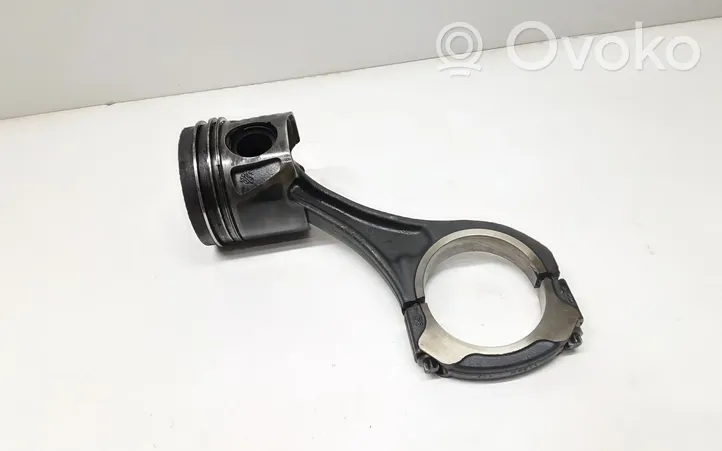 Mercedes-Benz ML W164 Piston avec bielle 