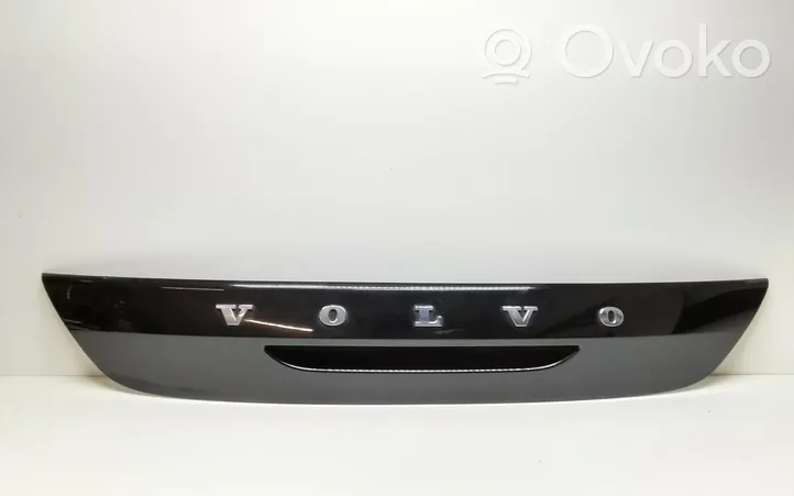 Volvo V40 Takaluukun rekisterikilven valon palkki 31301301