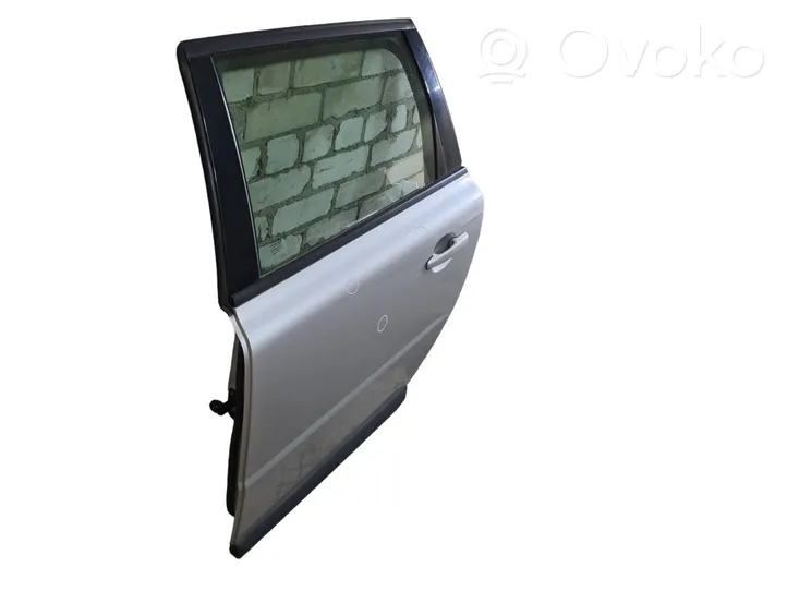 Volvo V70 Rear door 