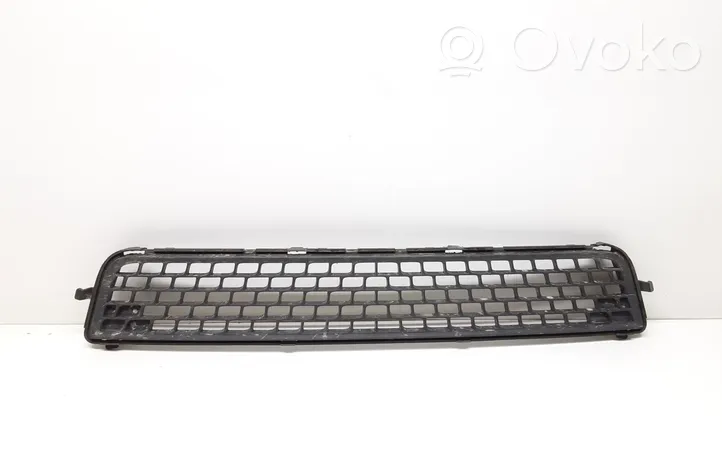 Volvo V70 Front bumper lower grill 30763113