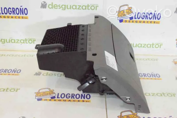 Seat Toledo IV (NH) Vano portaoggetti 5JB857097E