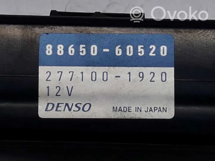Toyota Land Cruiser (HDJ90) Centrinio užrakto valdymo blokas 8865060520