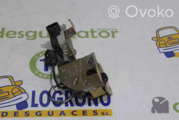 Volkswagen Touareg I Loquet de verrouillage de hayon 7L6827501B