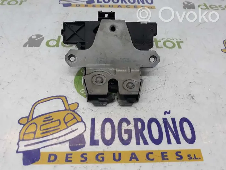 Ford C-MAX I Loquet de verrouillage de hayon 1570448