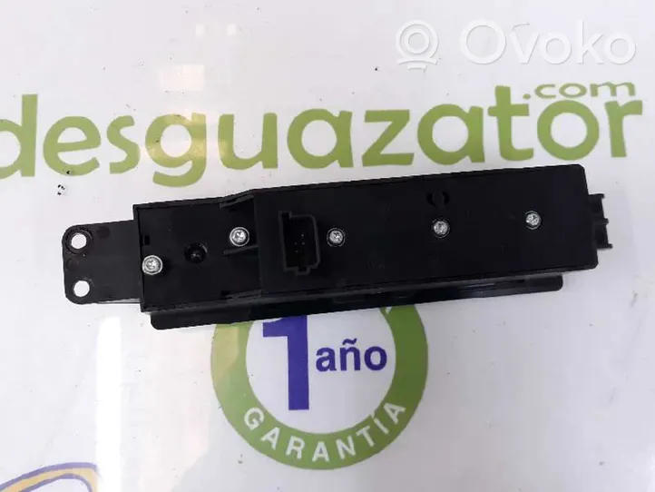 Mercedes-Benz Vito Viano W639 Interruttore di controllo dell’alzacristalli elettrico A6395450613