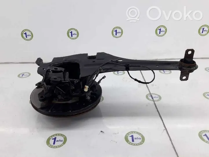 Mazda CX-7 Pivot de moyeu arrière EH4628200