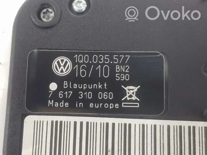 Volkswagen Eos Звукоусилитель 1Q0035577
