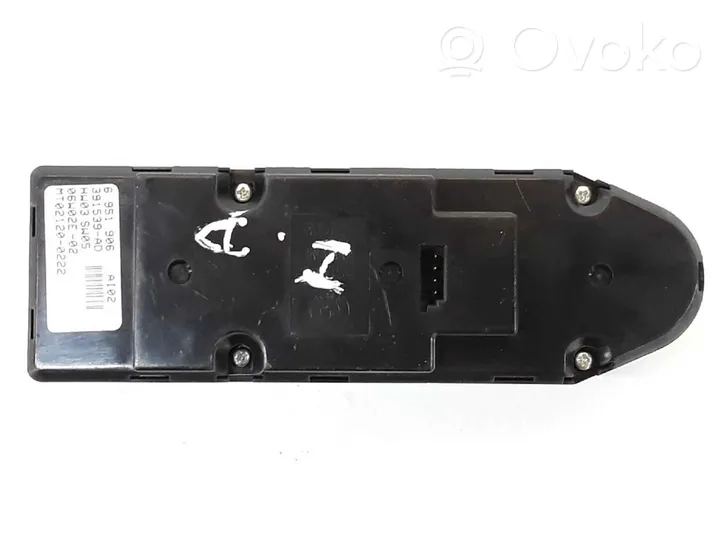 BMW 7 E65 E66 Interruttore di controllo dell’alzacristalli elettrico 61316951904