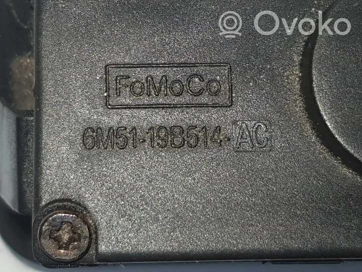 Ford Mondeo MK IV Poignée de coffre hayon arrière 1857333
