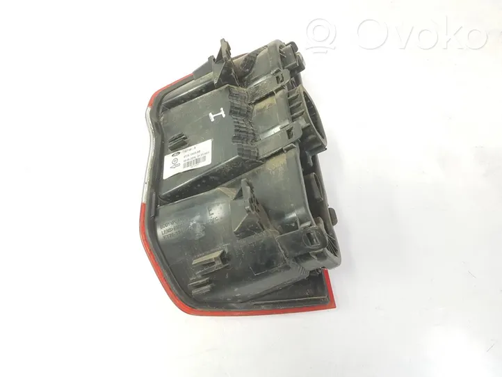 Ford Transit Courier Luci posteriori 2069626