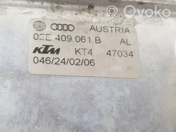 Volkswagen Golf V Vaihteistoöljyn jäähdytin 02E409061B