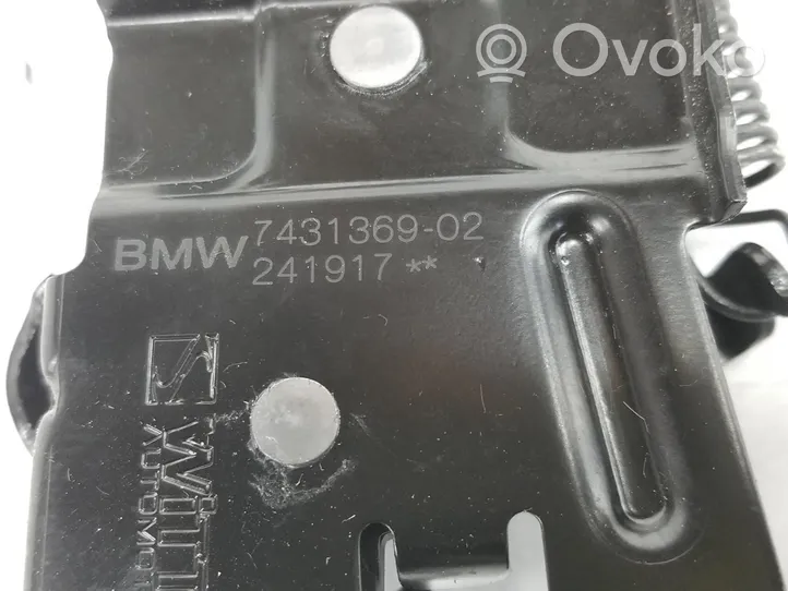 BMW X1 F48 F49 Fissaggio gancio/anello 51237431369