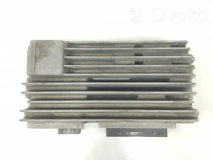 Audi A4 Allroad Amplificateur de son 8T1035223A