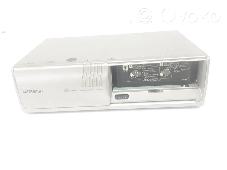 Mitsubishi Montero Panel / Radioodtwarzacz CD/DVD/GPS MZ312569