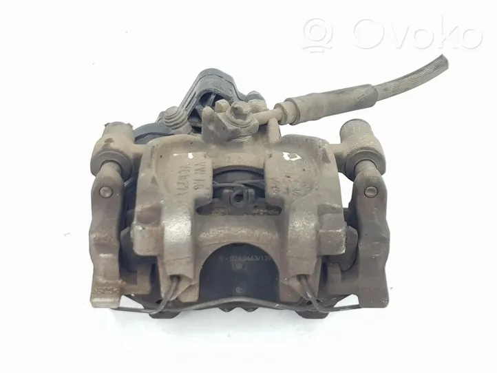 Audi SQ2 GA Galinis suportas 8V0615424D