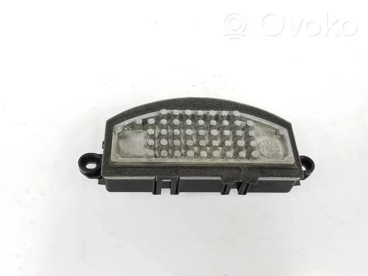 BMW X1 F48 F49 Mazā radiatora ventilatora reostats 64119377854