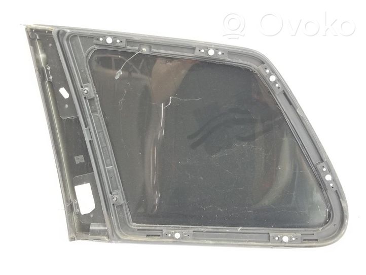 Volkswagen Touareg I Rear vent window glass 7L6845298