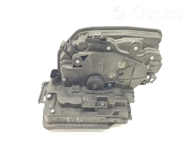 BMW 2 F46 Etuoven lukko 51227281940