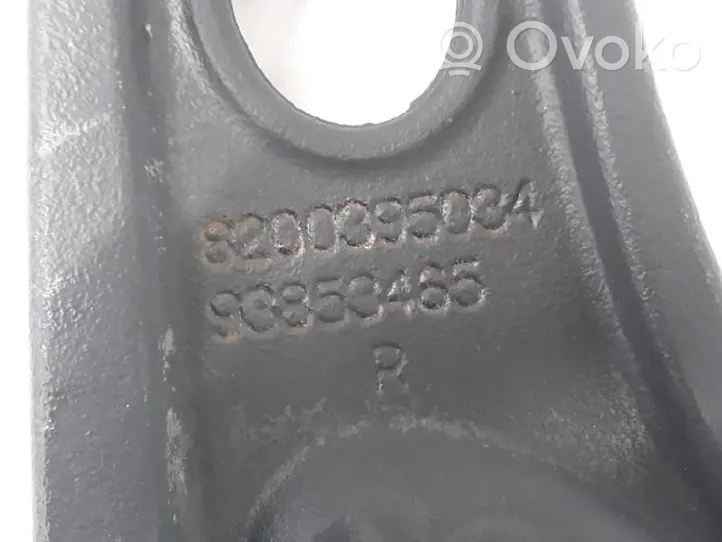 Renault Trafic I Triangle bras de suspension inférieur avant 8200395034