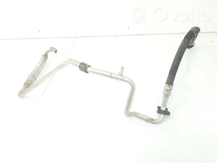 Volkswagen Tiguan Pneumatic air compressor intake pipe/hose 5N0820743D