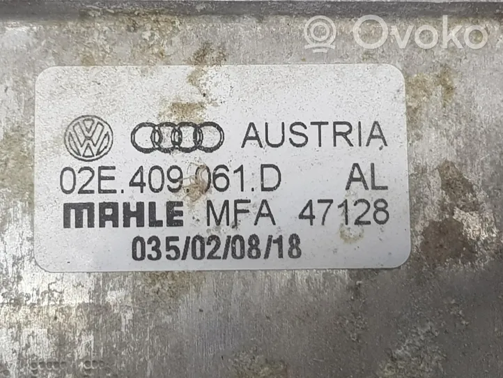 Volkswagen Golf VII Radiatore dell’olio del cambio 02E409061D