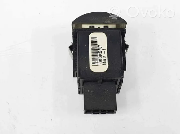 Land Rover Range Rover L322 Altri interruttori/pulsanti/cambi YUG500420