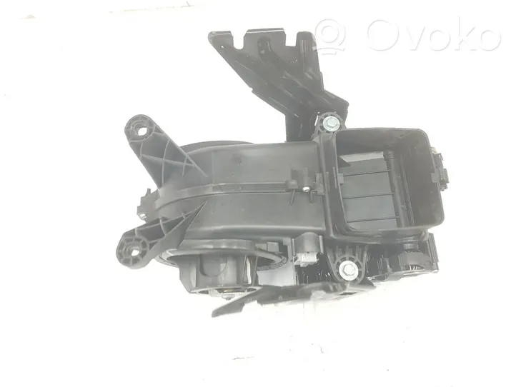 Mercedes-Benz ML W164 Salono oro mazgo plastikinis korpusas A1648300008