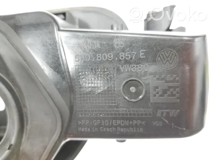 Volkswagen Golf VIII Bouchon de réservoir essence 5H0809857E