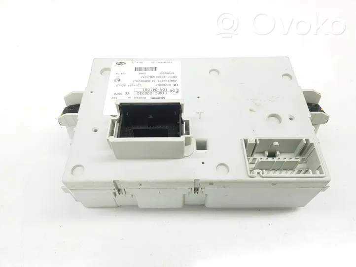 Fiat 500L Module de fusibles 52057695