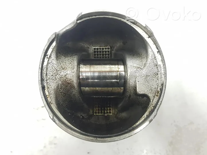 Citroen C1 Piston avec bielle 0628W2