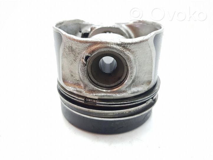 Seat Toledo IV (NH) Piston avec bielle 03L107065J