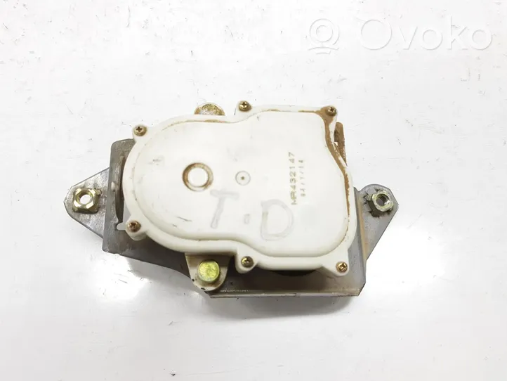 Mitsubishi L200 Moteur de centralisation serrure de porte arrière MR432147