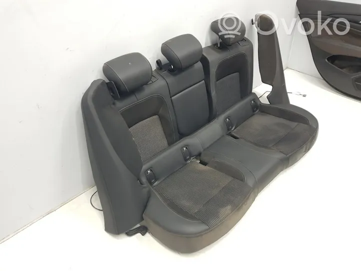 Opel Insignia B Fotele / Kanapa / Komplet 