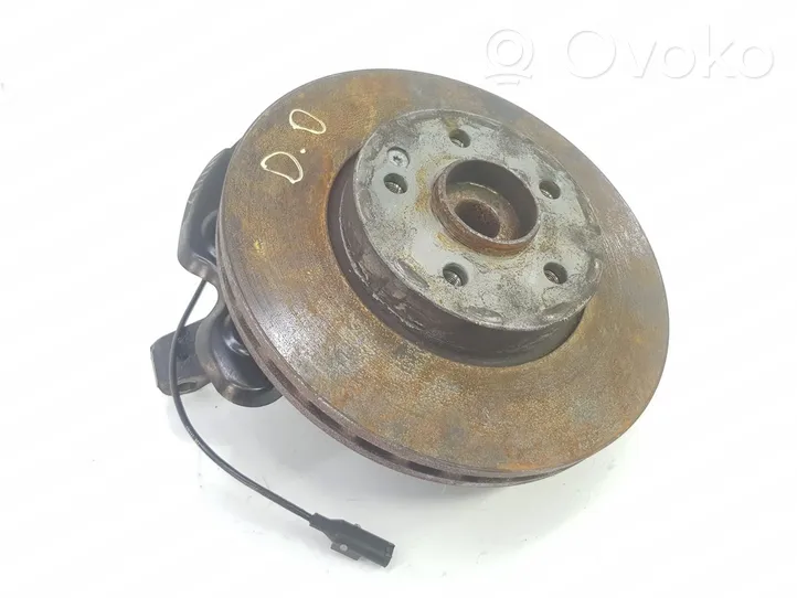 Mercedes-Benz Vito Viano W447 Fuso a snodo con mozzo ruota anteriore A4473300720