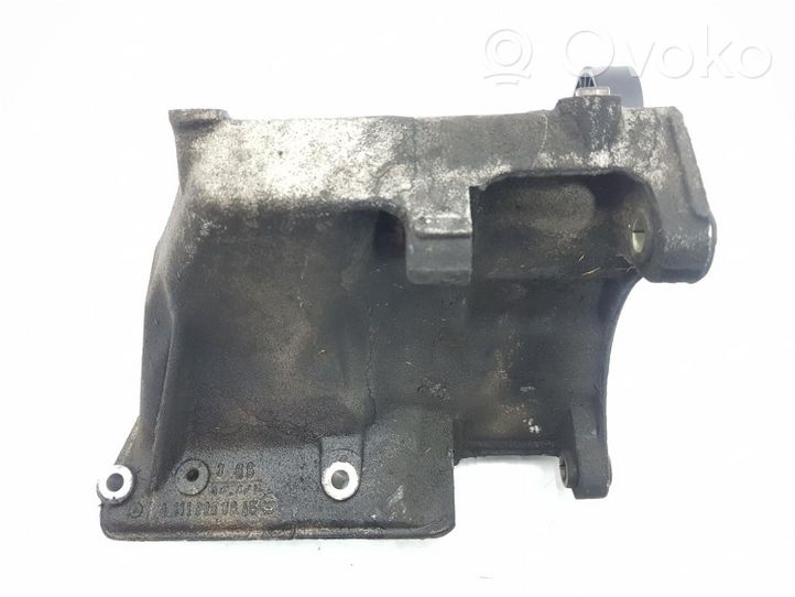 Mercedes-Benz CLK A208 C208 Support de générateur / alternateur A1110900640