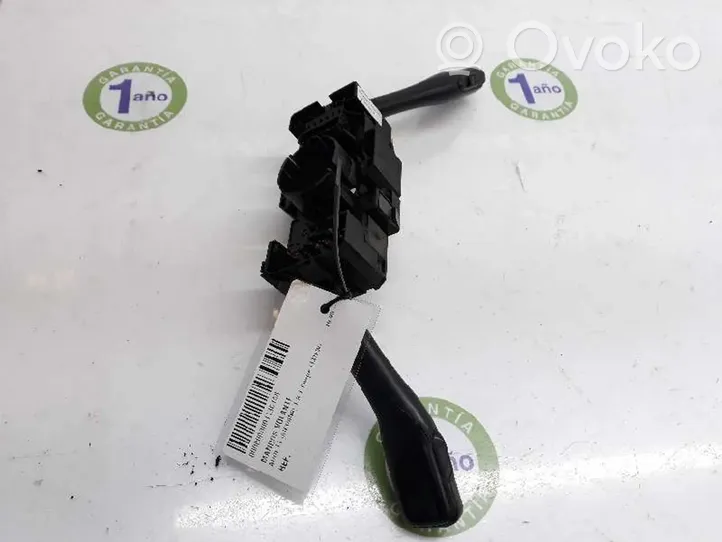 Audi TT Mk1 Pulsanti/interruttori sul volante 4B0953503G