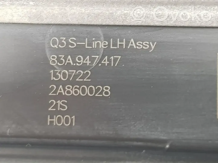 Audi Q3 F3 Listón embellecedor de la puerta delantera (moldura) 83A947417